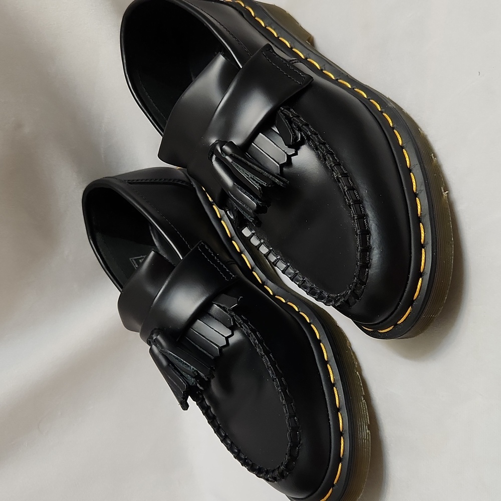 Dr. Martens Adrian Tassel Leather Casual Black Loafers (Uni M Size 7, W Size 8) - Picture 4 of 14